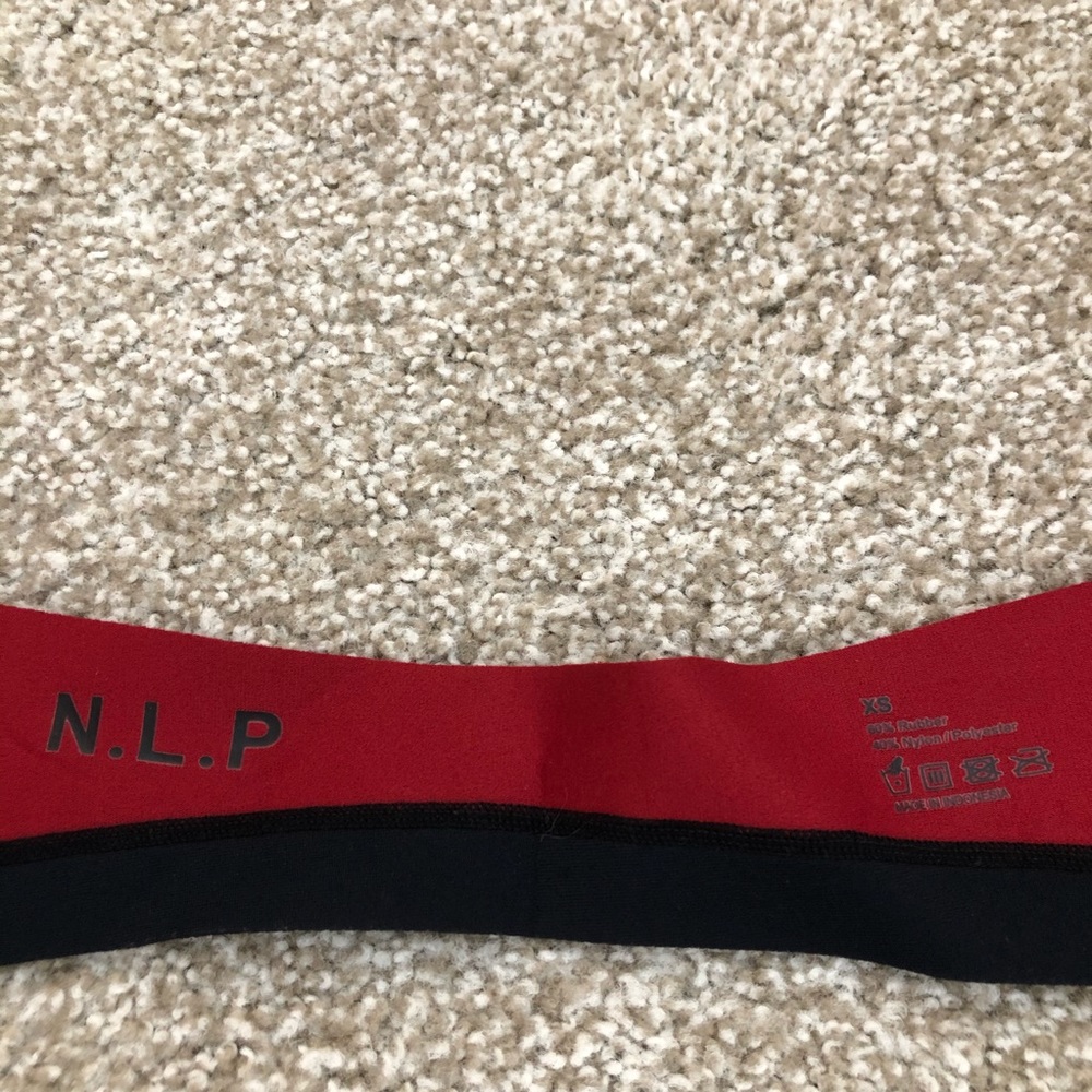 Red bikini - Picture 14 of 15